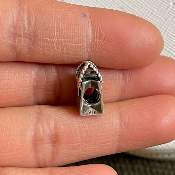 RETIRED AUTHENTIC PANDORA Bow Bag charm EUC - Picture 4 of 7